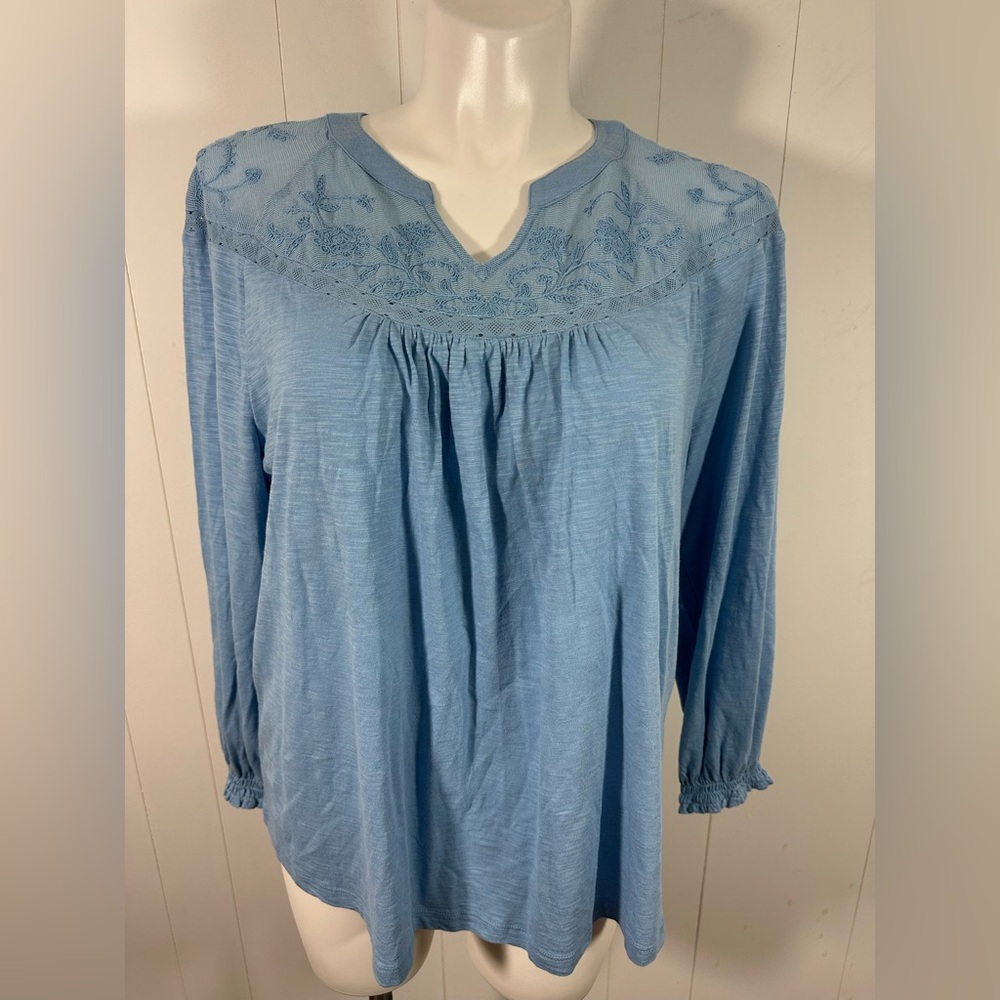NWT Style & co Sz 2XL Pale Blue V-Neck Blouse Top Long Sleeve Lace Neckline